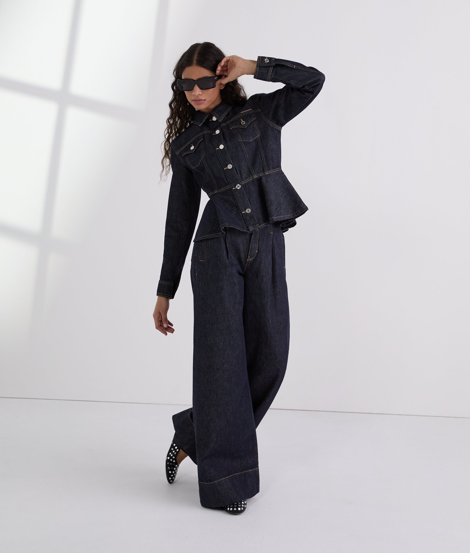 CONTRAST STITCH WIDE-LEG JEANS - Image 4
