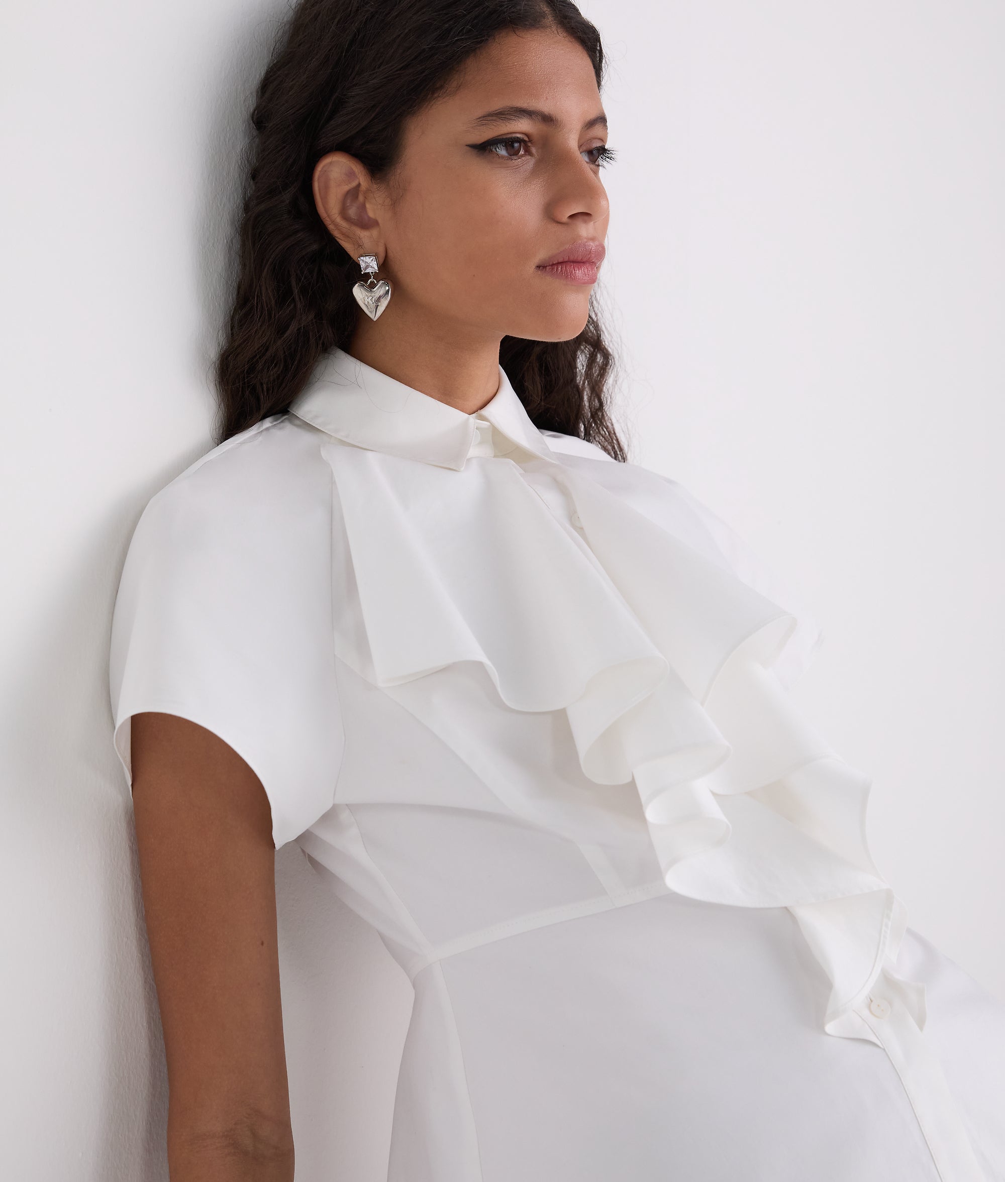 SHORT-SLEEVED RUFFLE SHIRT - Image 2