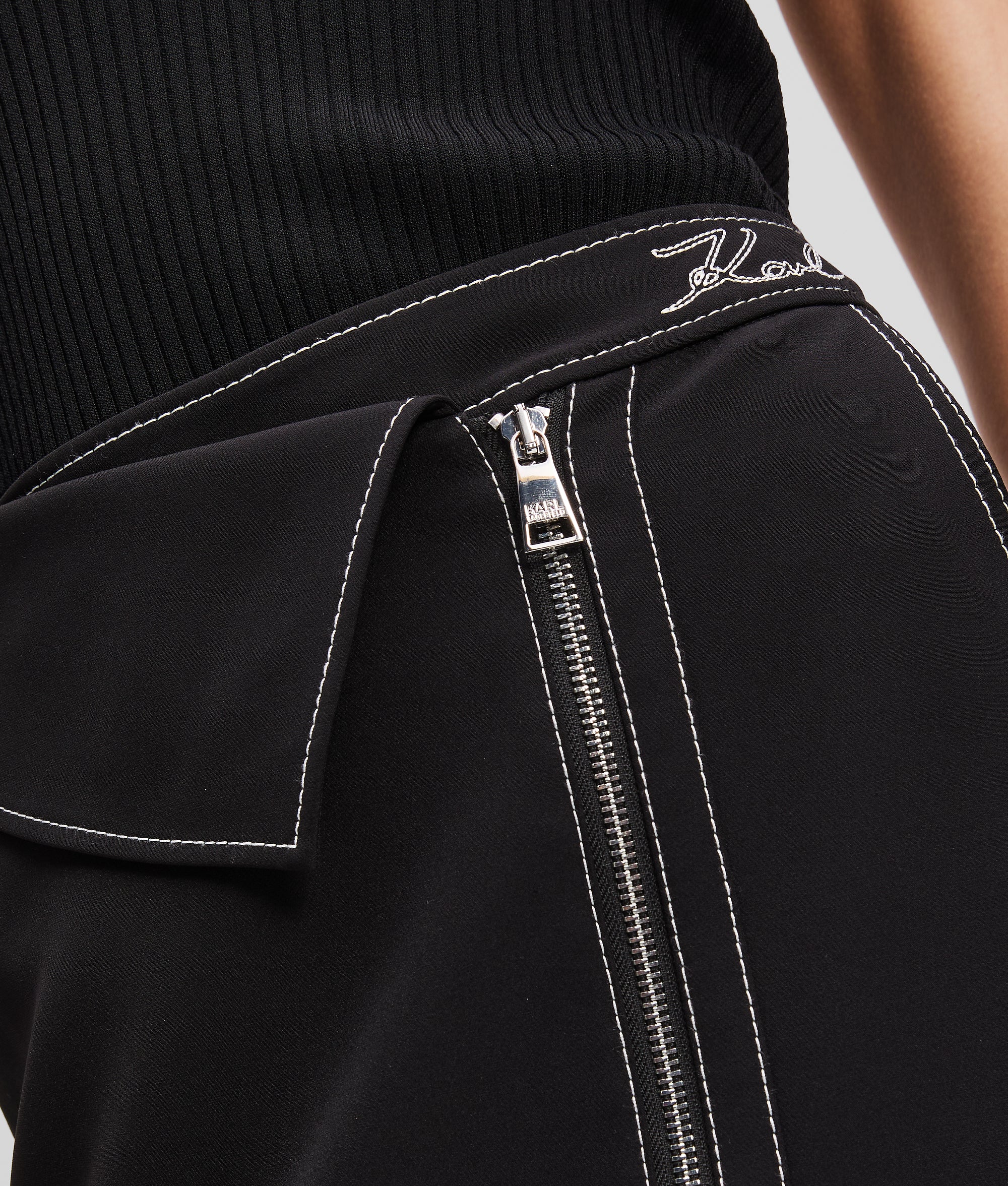 CONTRAST STITCH SKIRT - Image 2