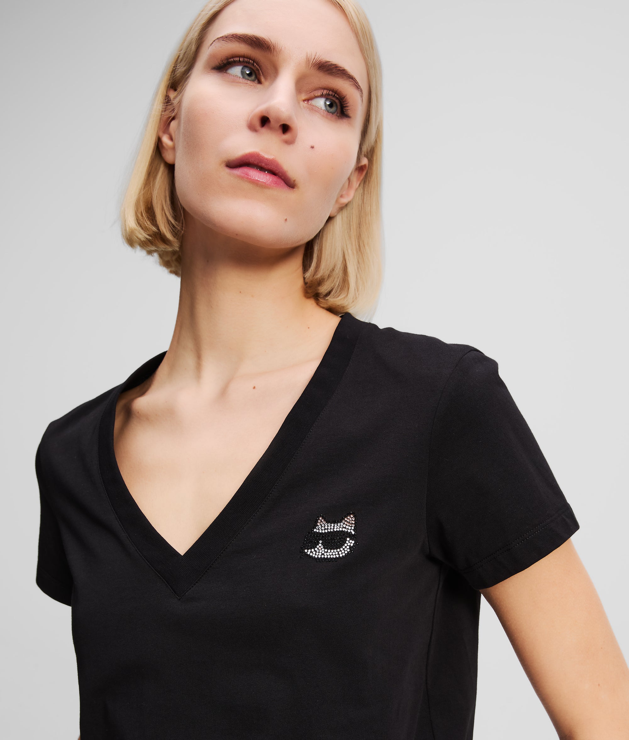 RHINESTONE IKON CHOUPETTE V-NECK T-SHIRT - Image 3
