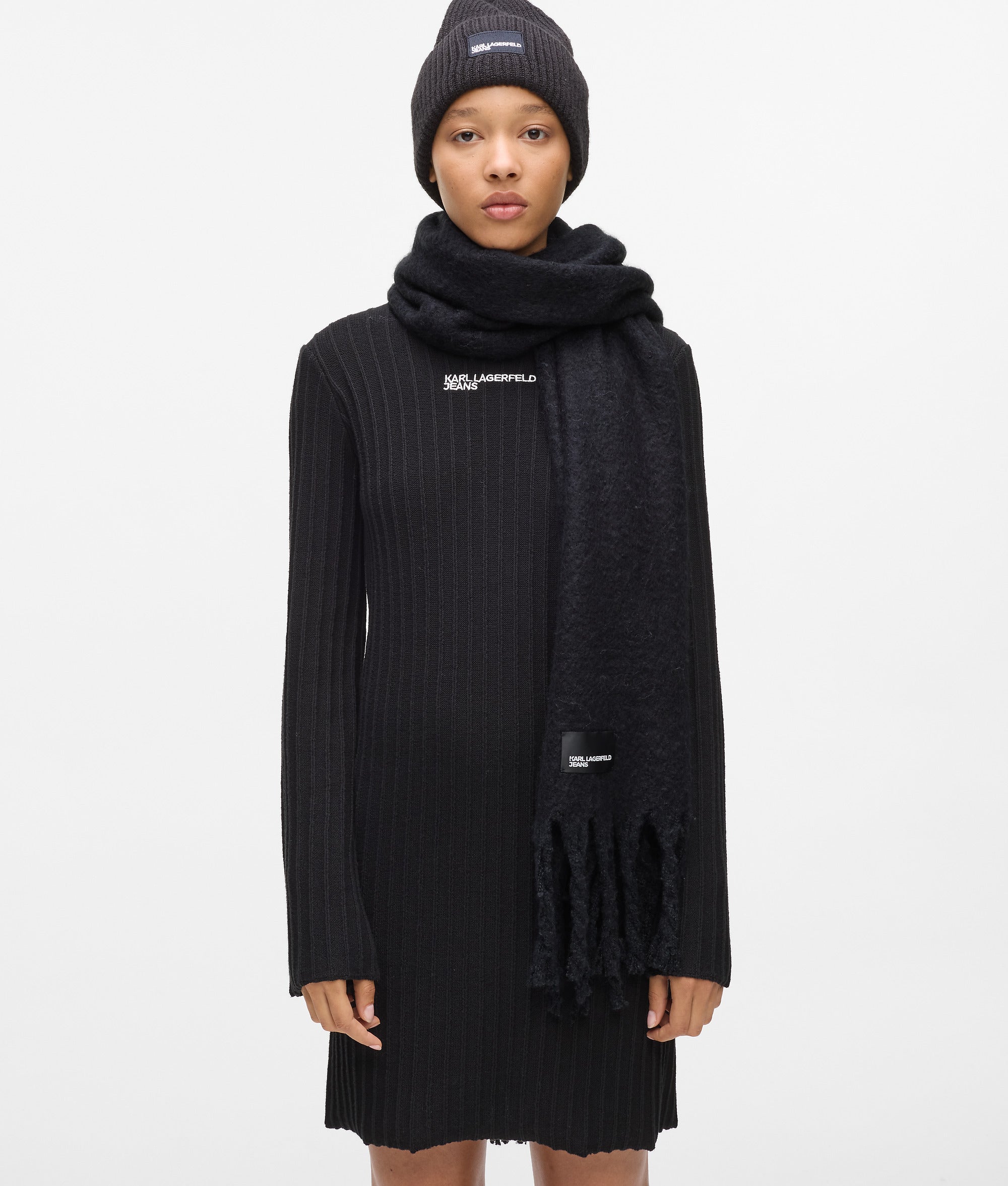 Fluffy scarf - Image 2