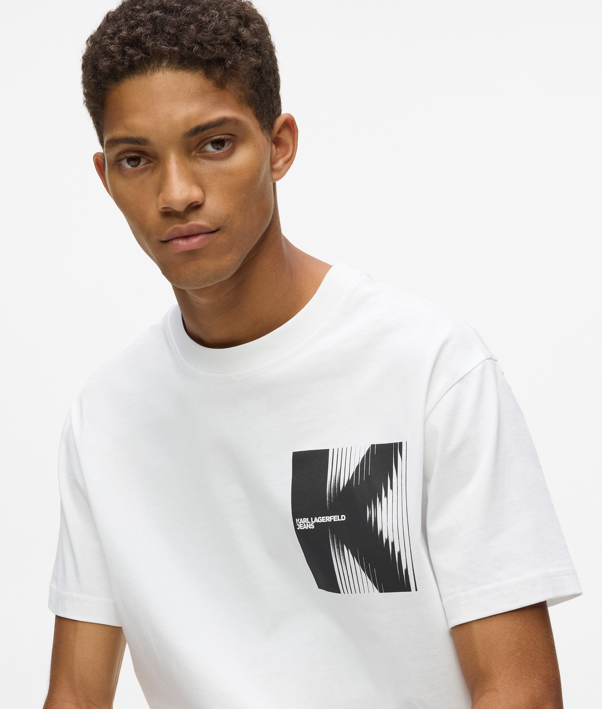 K artwork T-shirt - Image 3