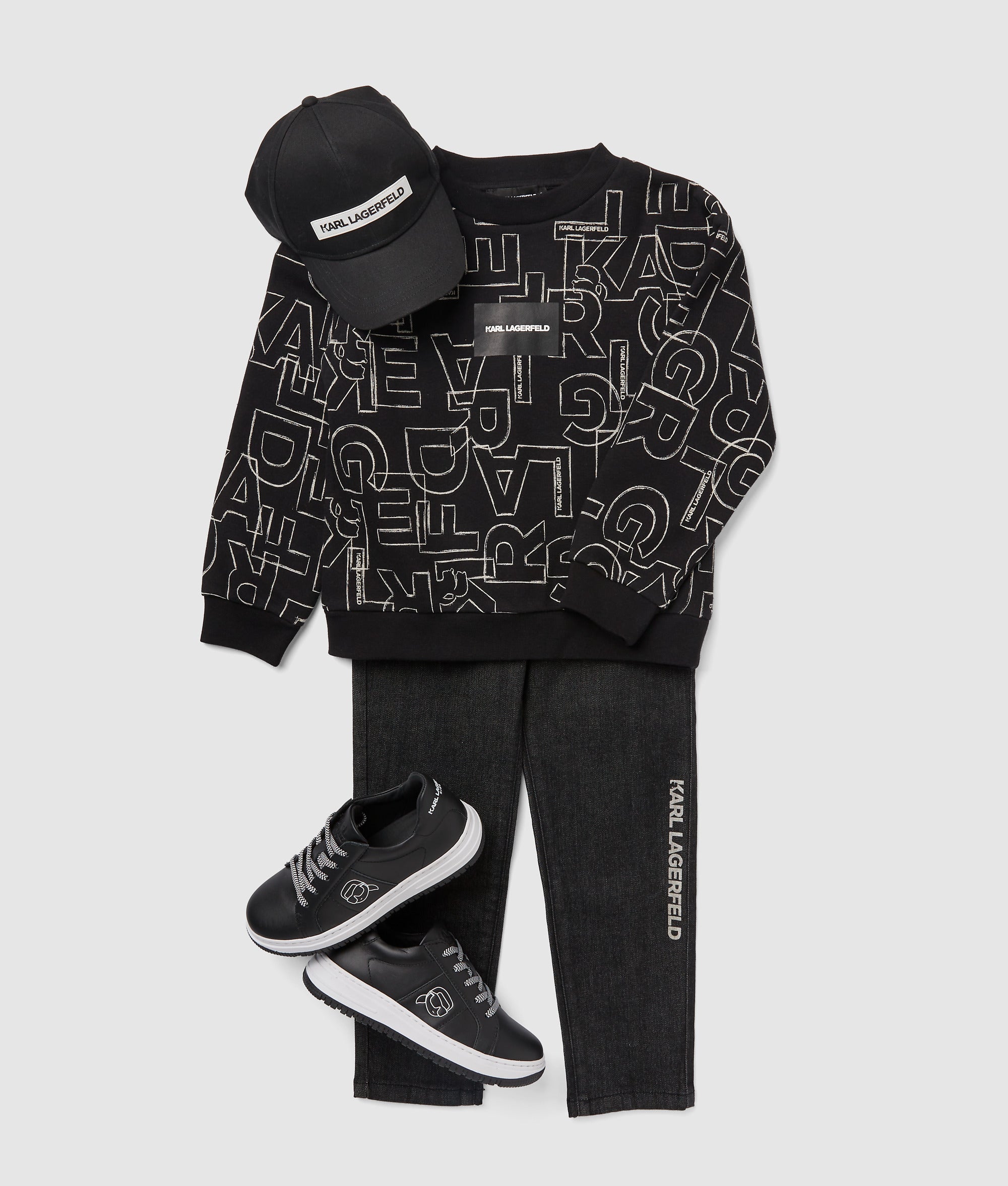 Boys all-over-print sweatshirt - Image 2